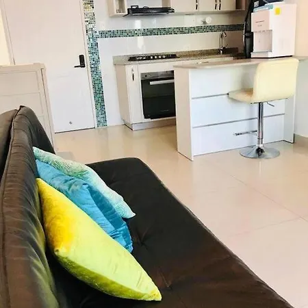 Apartamento Hermoso Con Vista Al Mar *